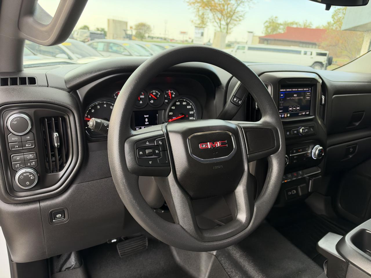 GMC Sierra 1500 4WD Reg Cab 140" Pro 2026