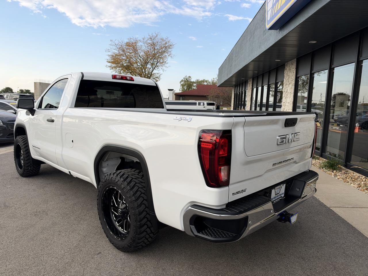 GMC Sierra 1500 4WD Reg Cab 140" Pro 2026