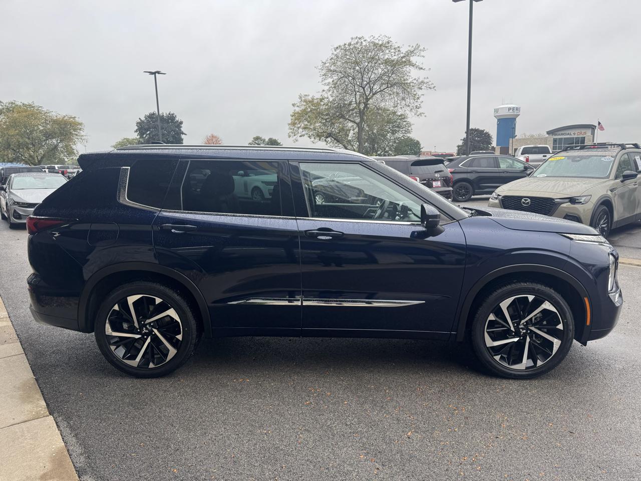 Mitsubishi Outlander SEL 4WD 2022