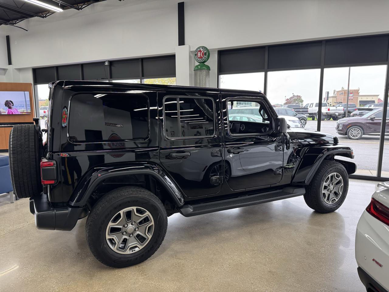 Jeep Wrangler Unlimited Sahara 2021