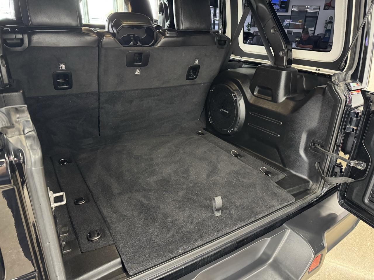 Jeep Wrangler Unlimited Sahara 2021