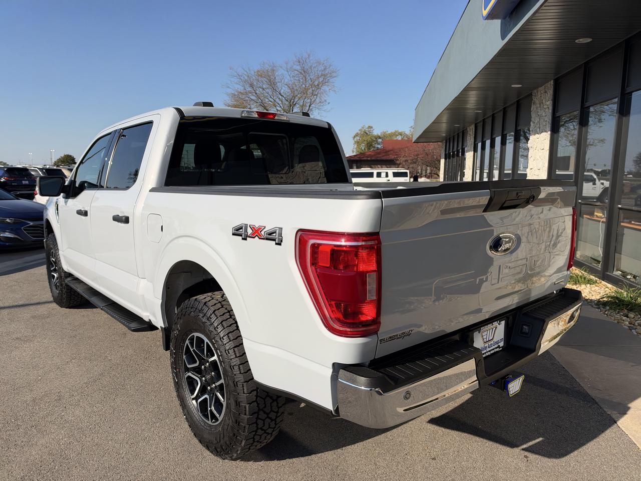 Ford F-150 XLT SuperCrew 4WD 2021