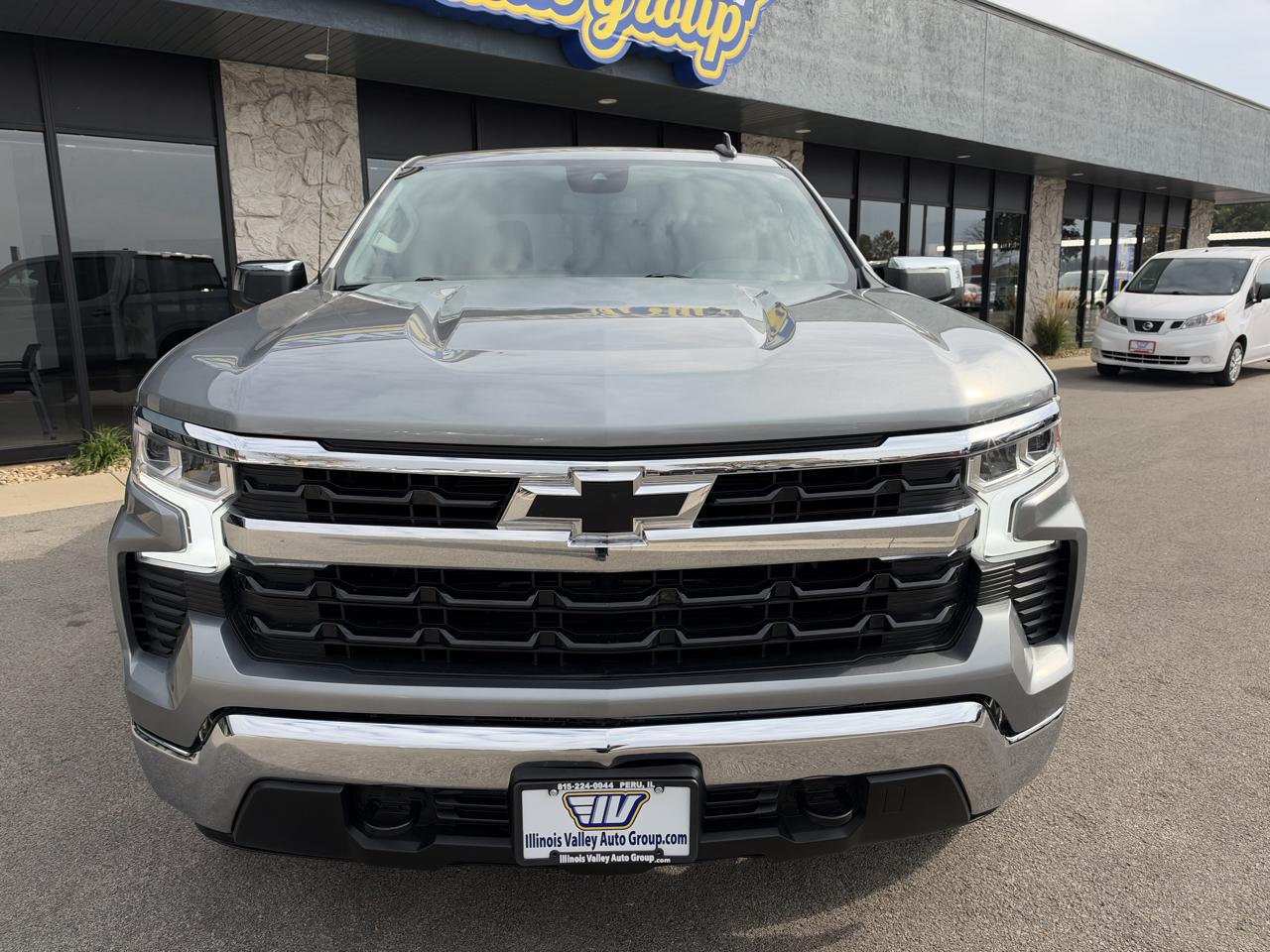 Chevrolet Silverado 1500 LT Crew Cab 4WD 2023