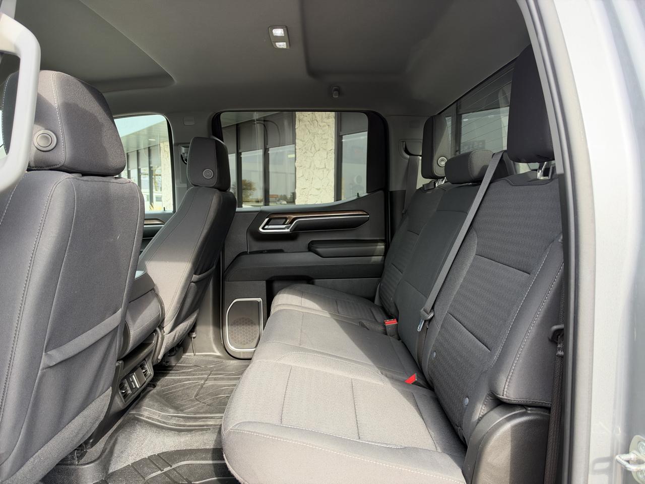 Chevrolet Silverado 1500 LT Crew Cab 4WD 2023
