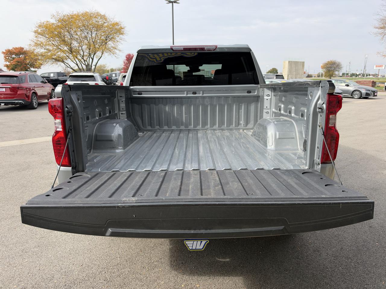 Chevrolet Silverado 1500 LT Crew Cab 4WD 2023