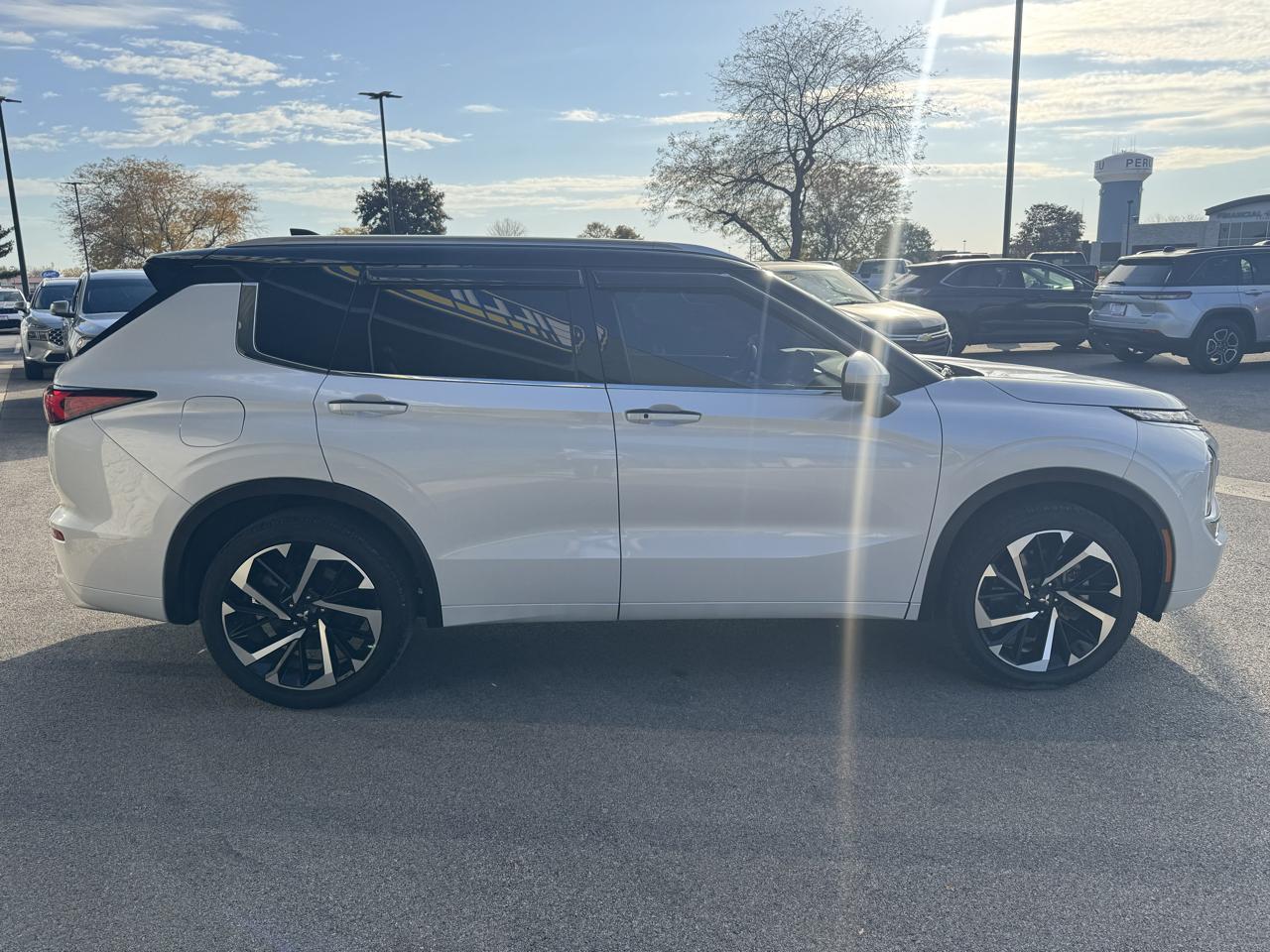 Mitsubishi Outlander SEL 4WD 2024
