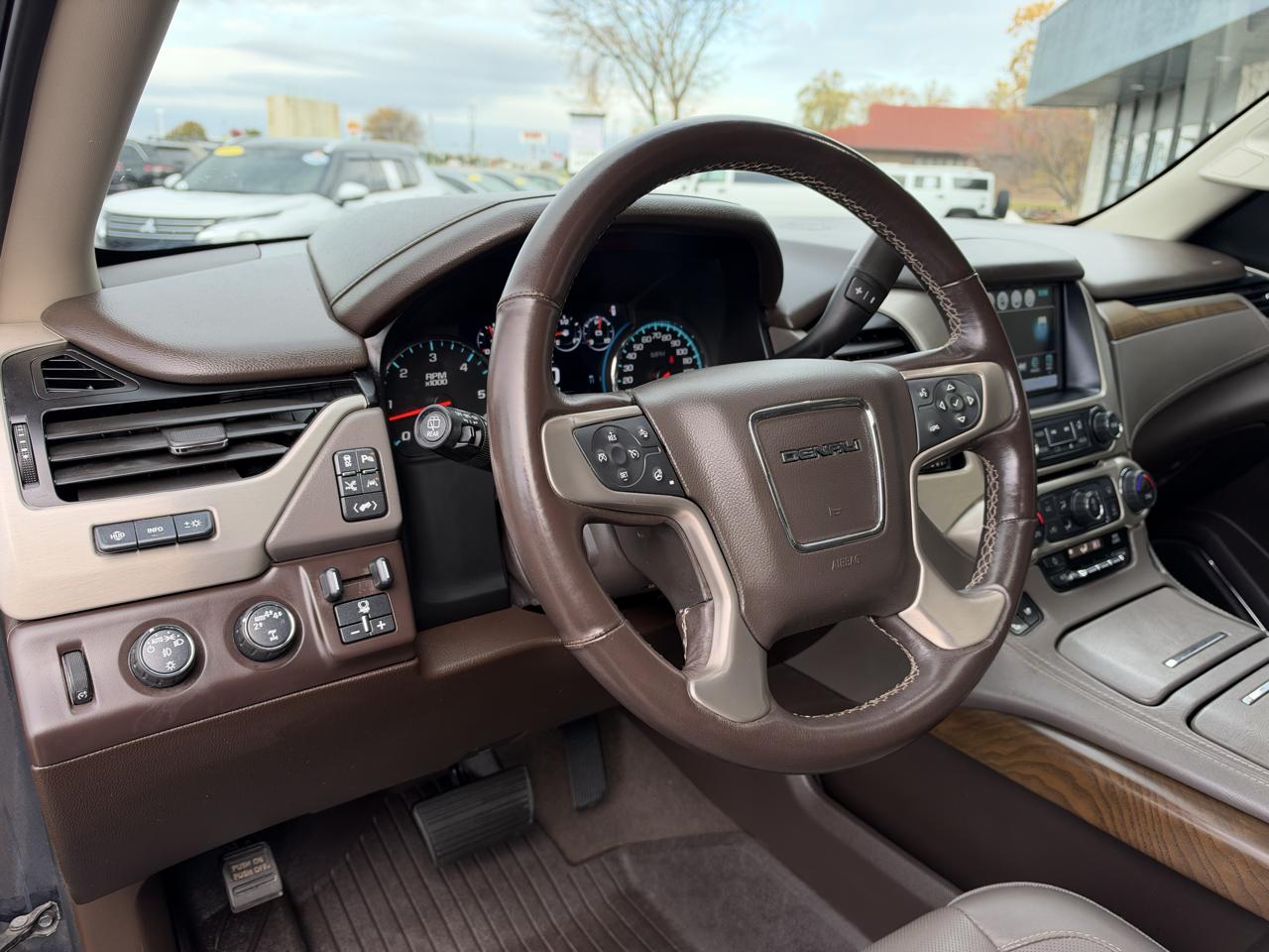 GMC Yukon XL Denali 4WD 2020