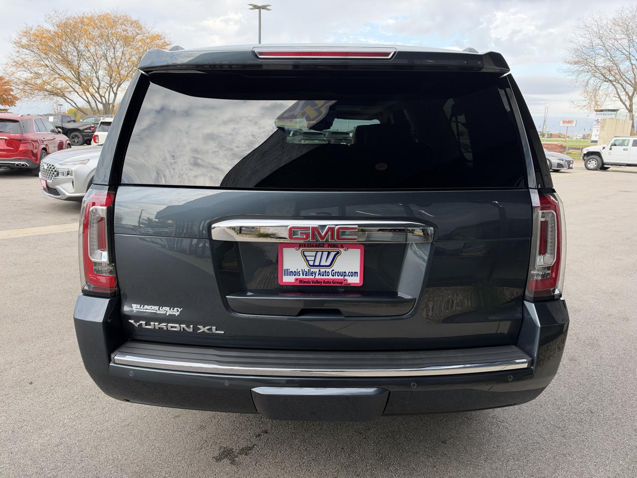GMC Yukon XL Denali 4WD 2020