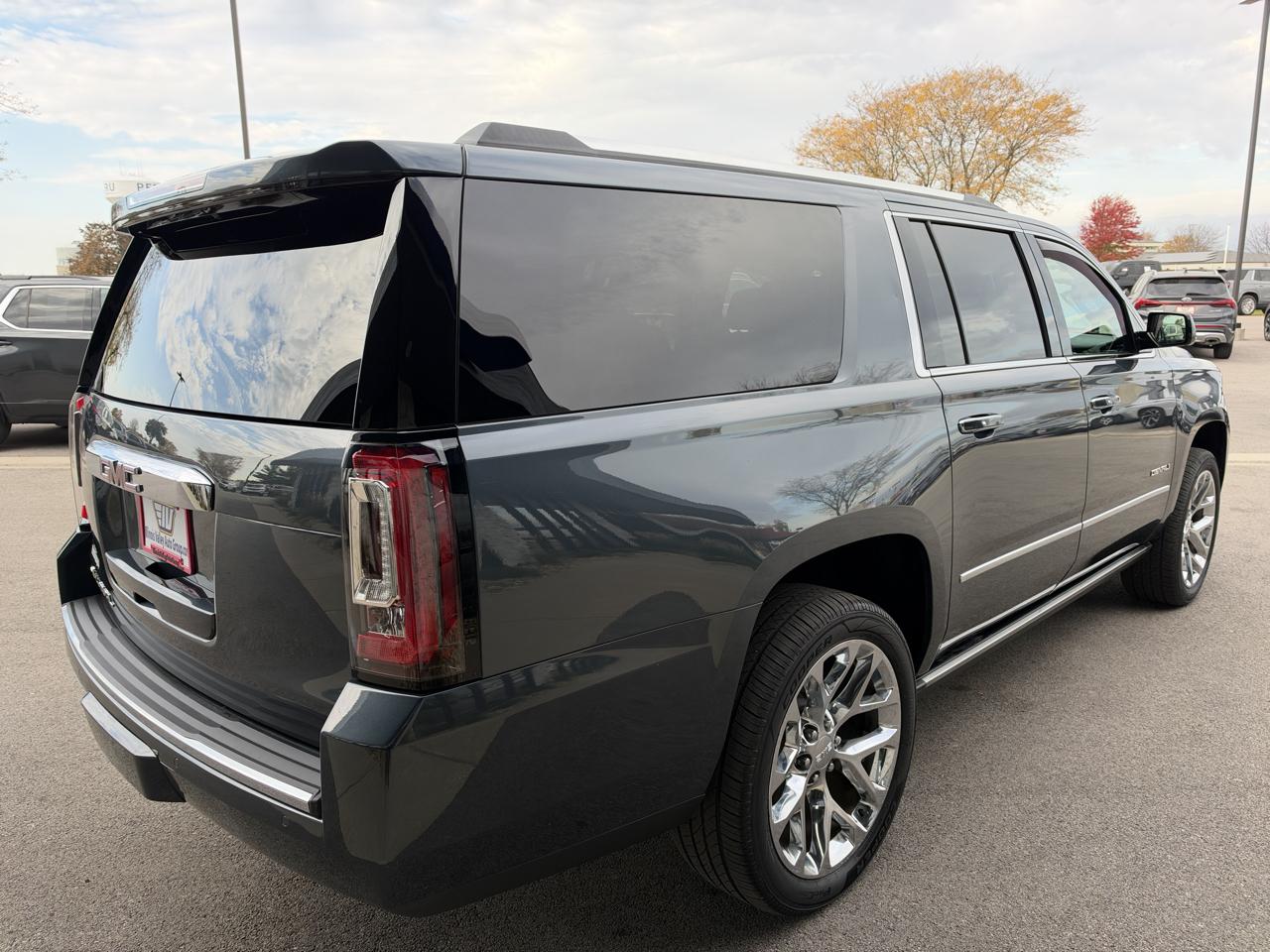 GMC Yukon XL Denali 4WD 2020