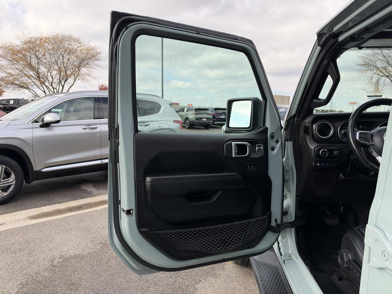 Jeep Wrangler 4xe Unlimited Sahara 2023