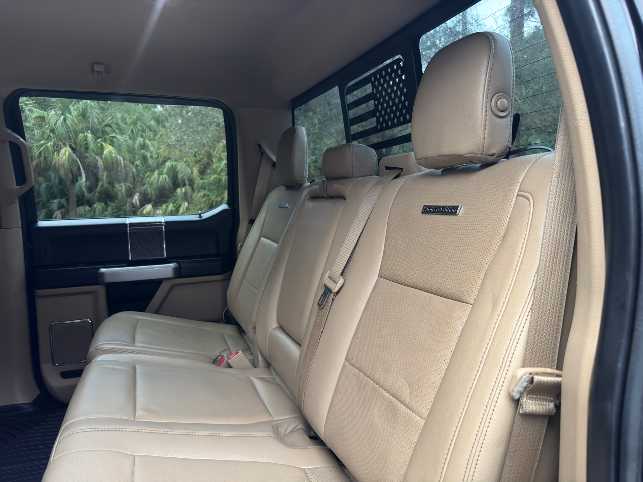 Ford Super Duty F-250 SRW 4WD Crew Cab 156" Lariat 2017