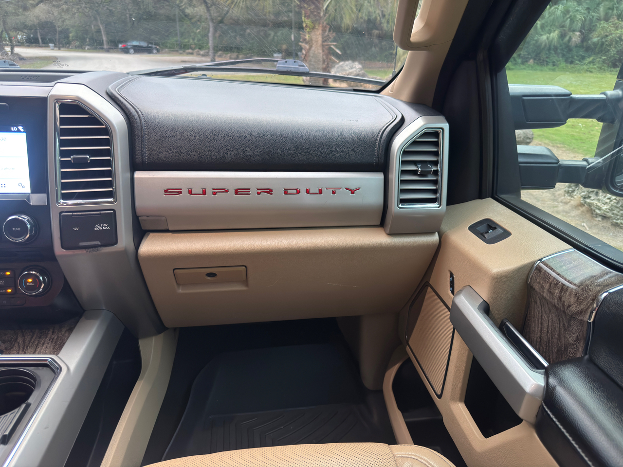 Ford Super Duty F-250 SRW 4WD Crew Cab 156" Lariat 2017