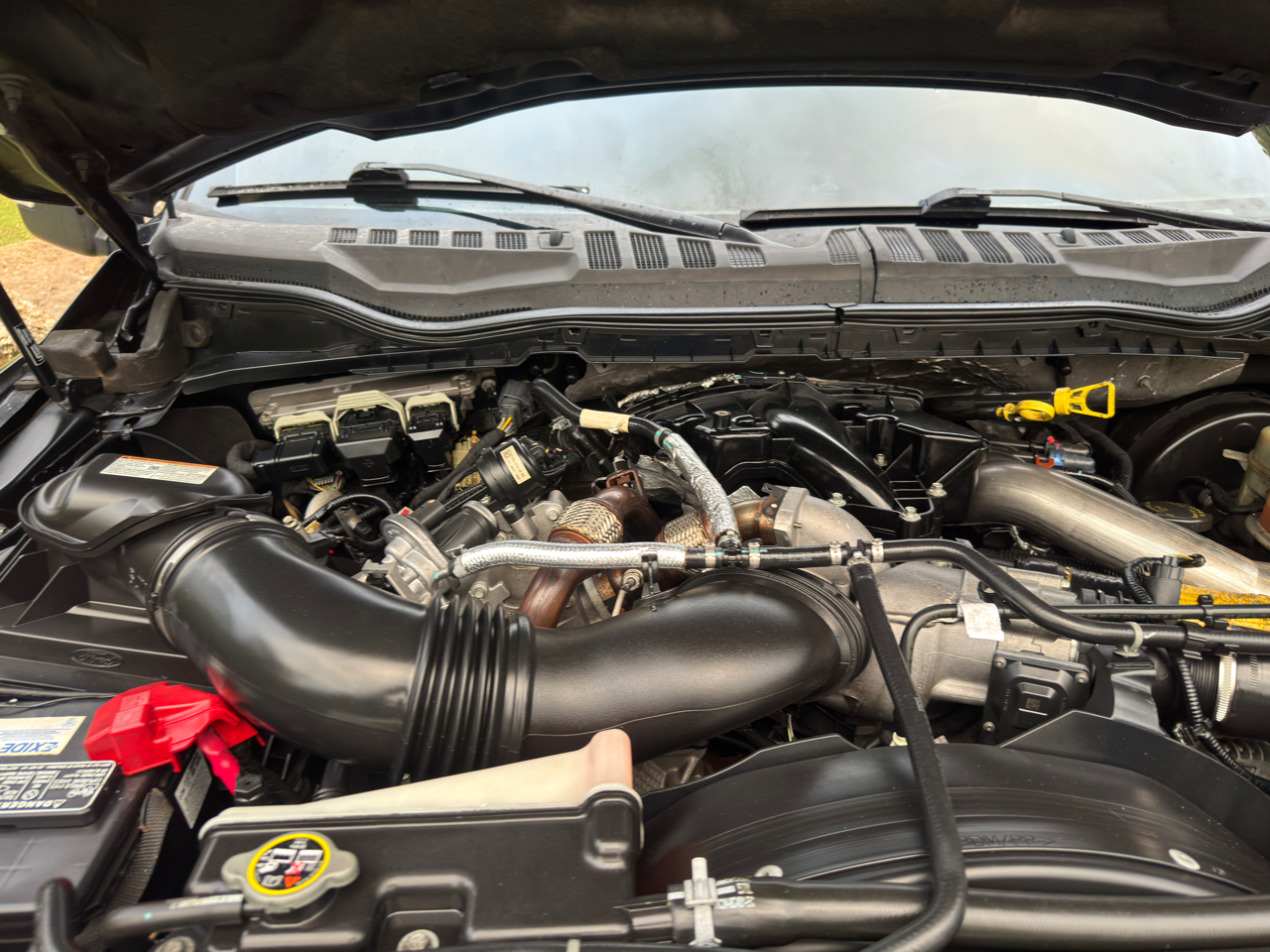 Ford Super Duty F-250 SRW 4WD Crew Cab 156" Lariat 2017