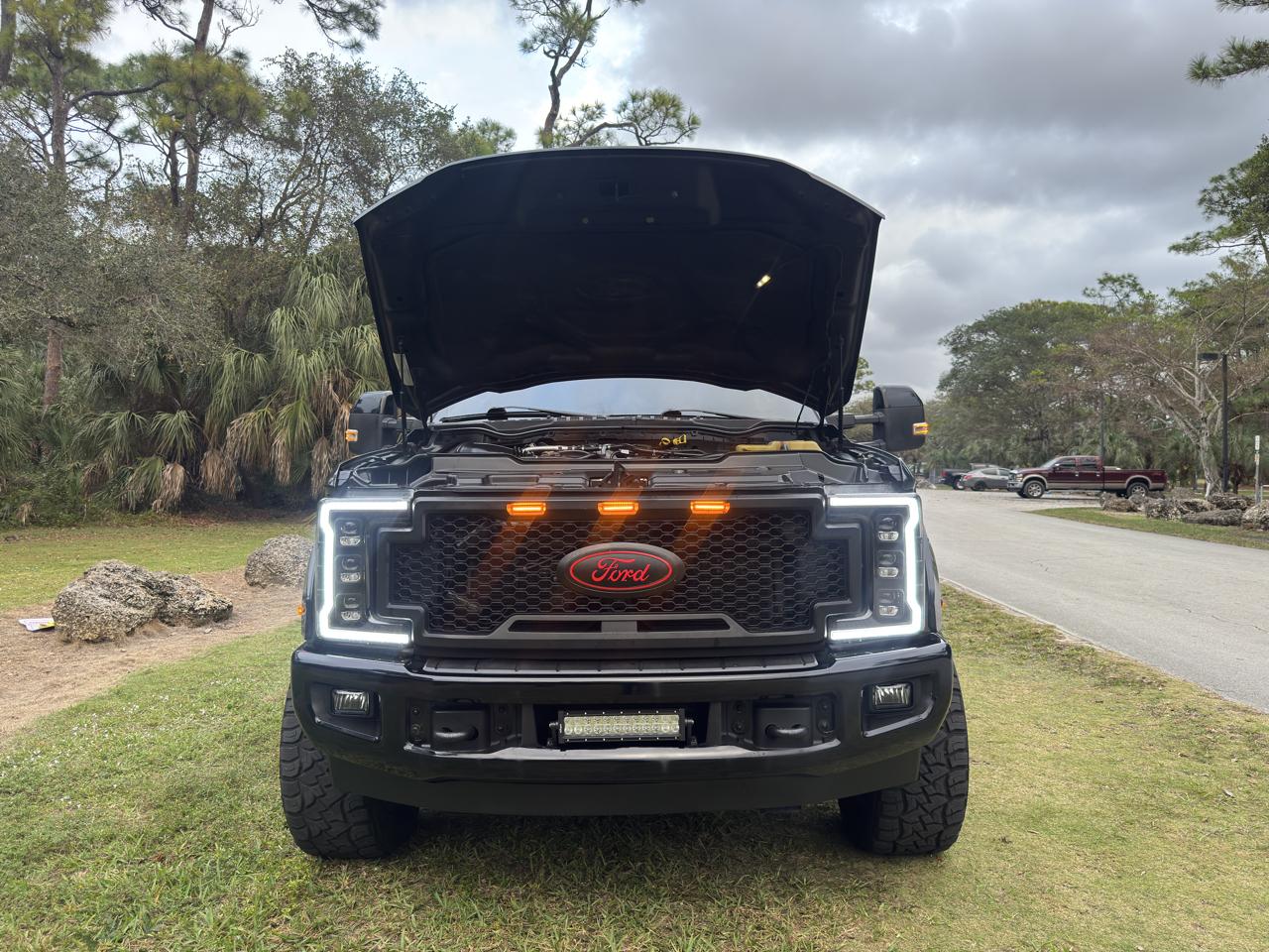 Ford Super Duty F-250 SRW 4WD Crew Cab 156" Lariat 2017