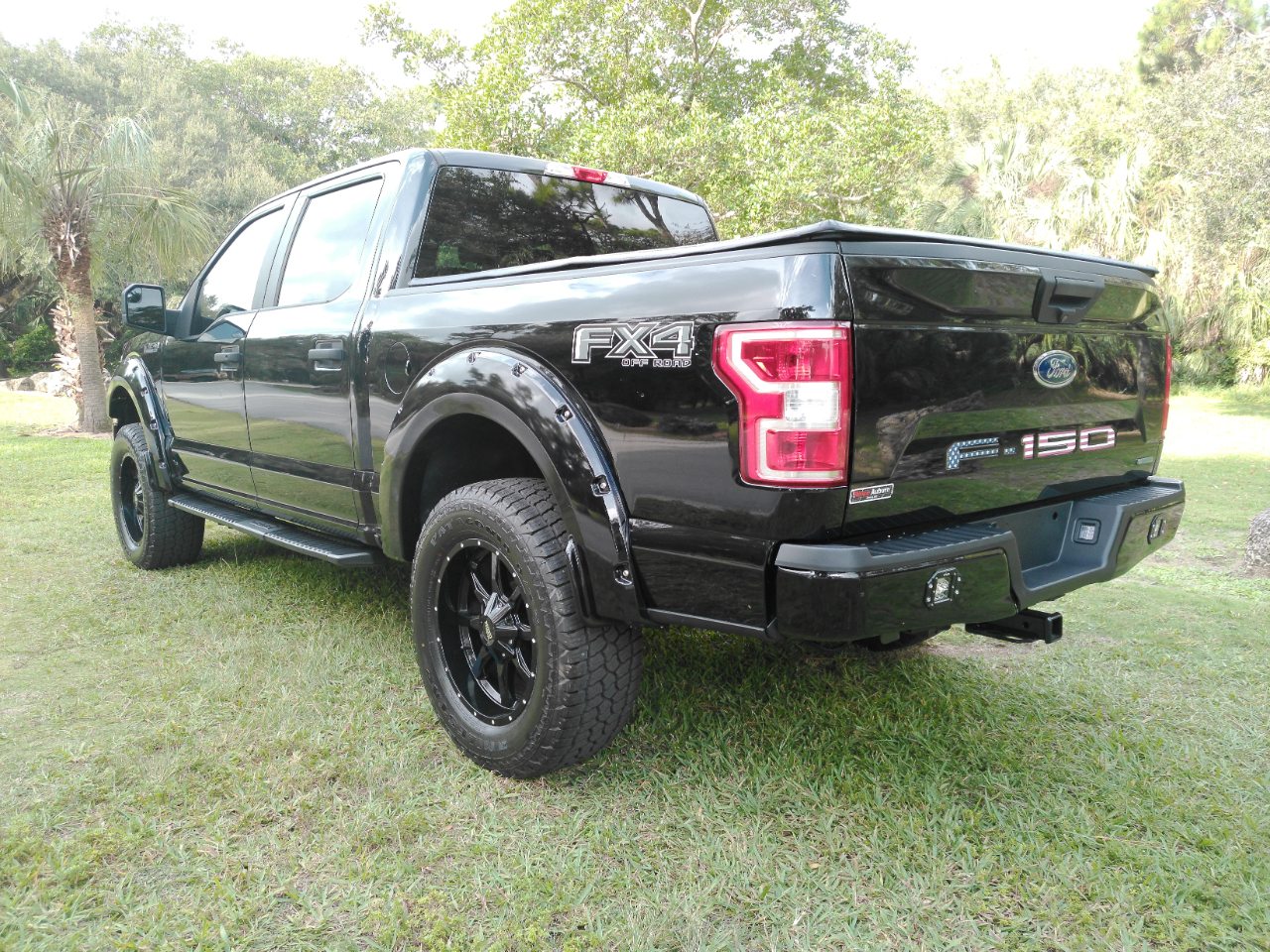 Ford F-150 4WD SuperCrew 145" FX4 2019