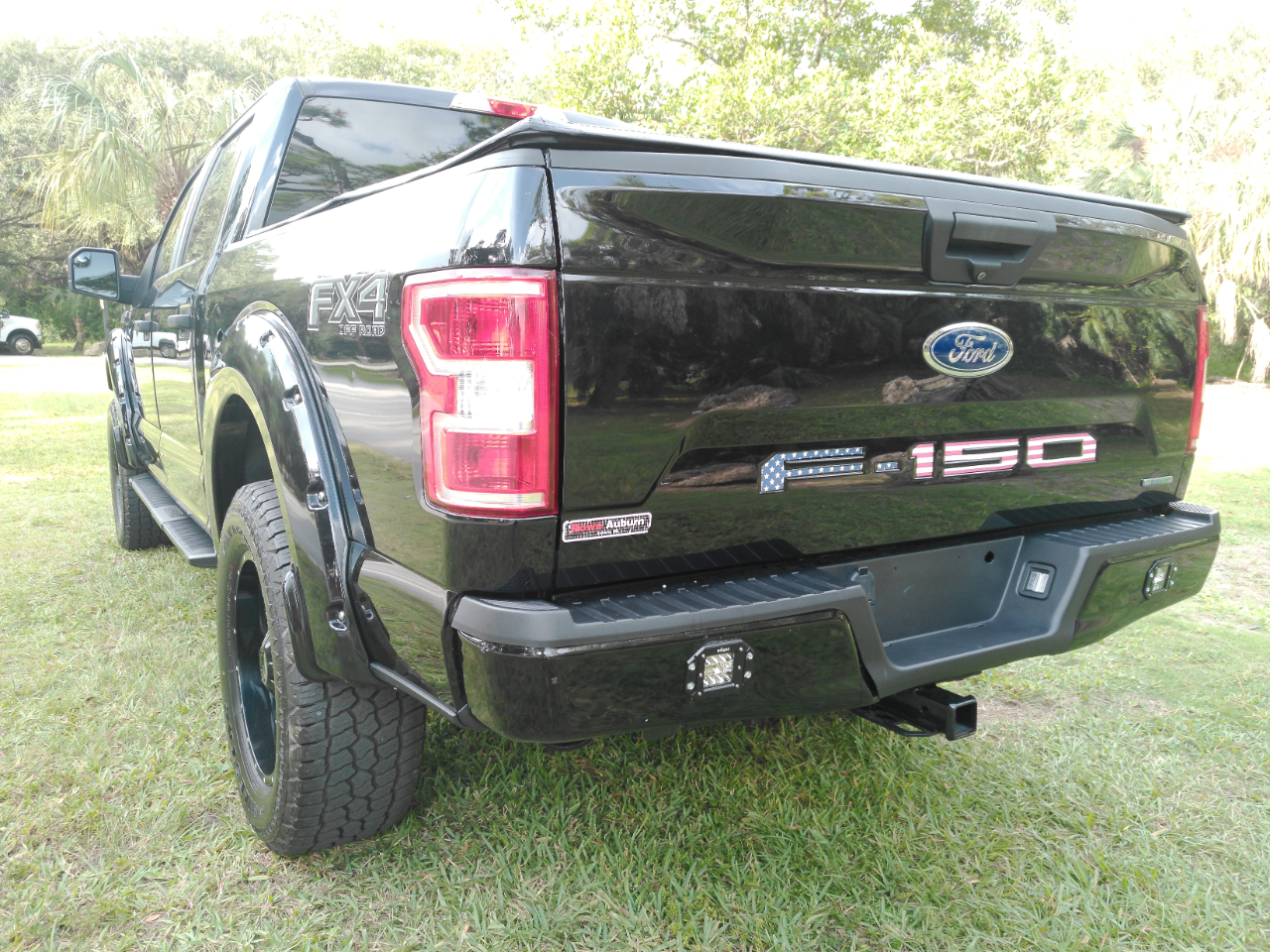 Ford F-150 4WD SuperCrew 145" FX4 2019