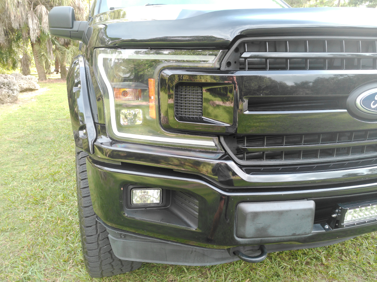 Ford F-150 4WD SuperCrew 145" FX4 2019