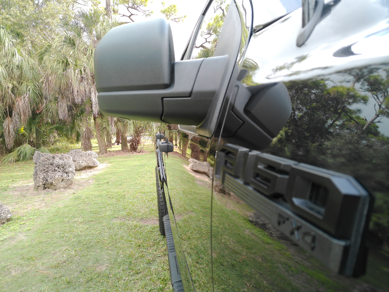 Ford F-150 4WD SuperCrew 145" FX4 2019