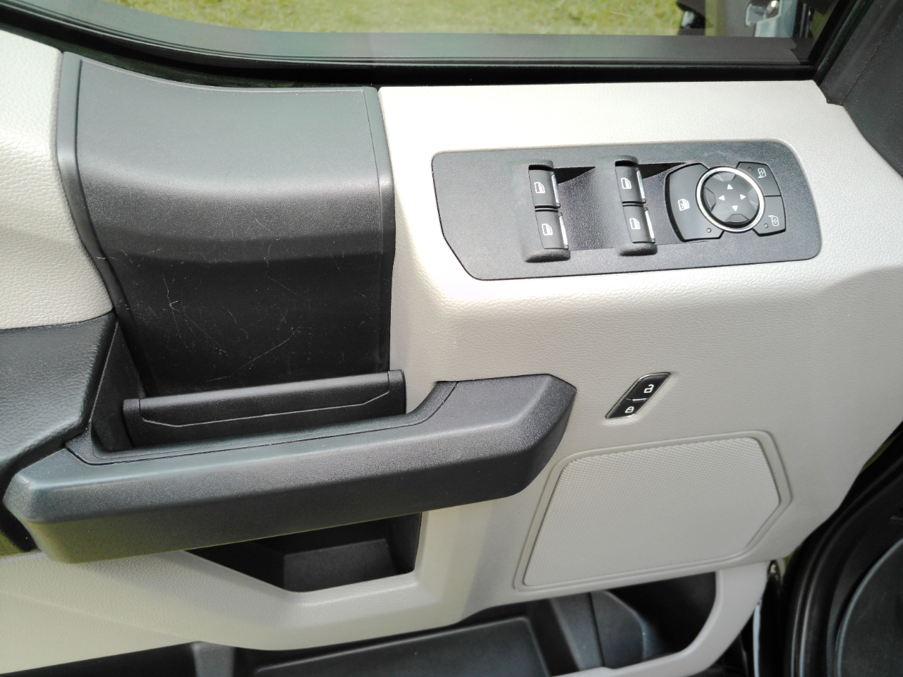 Ford F-150 4WD SuperCrew 145" FX4 2019