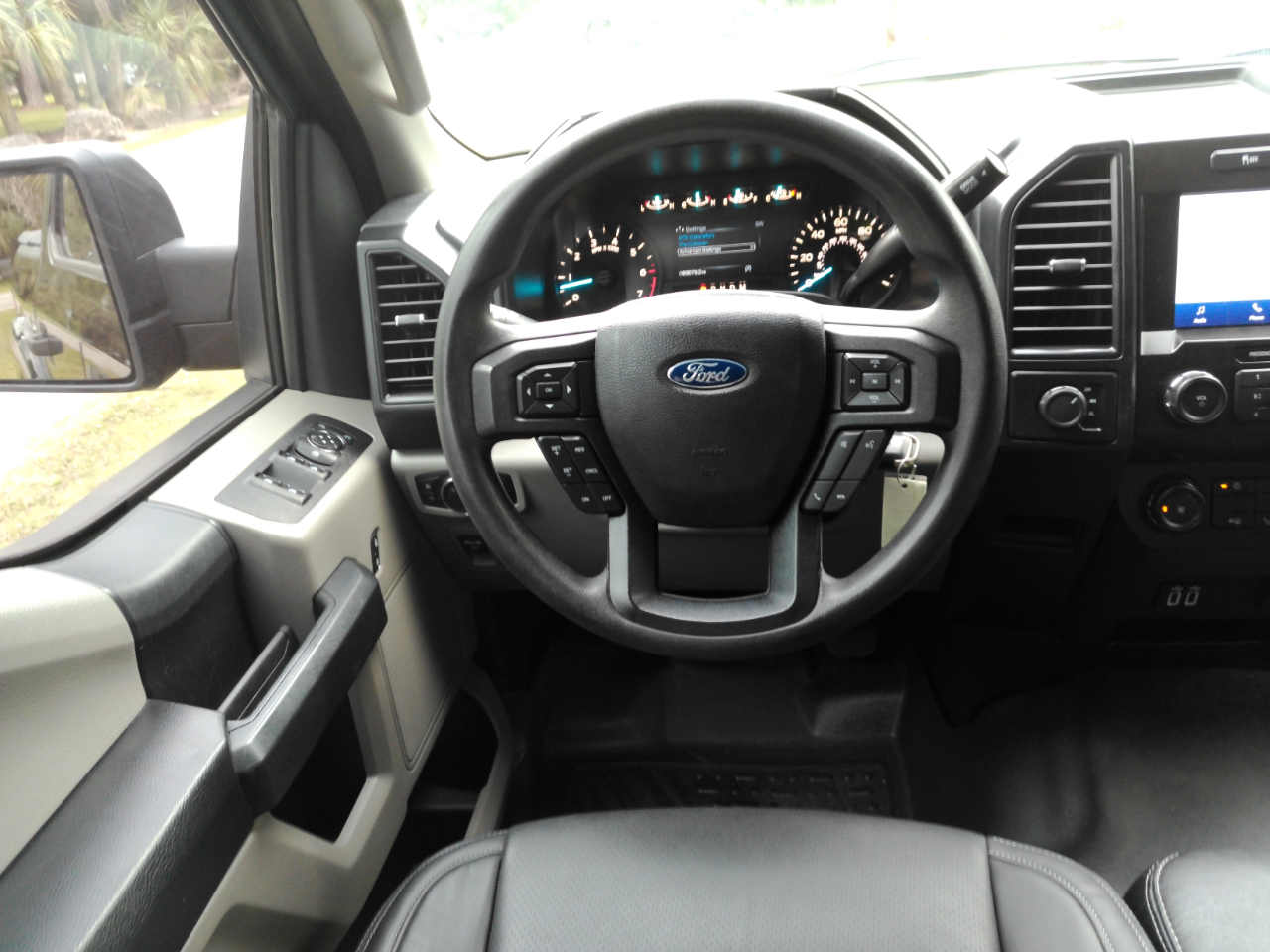 Ford F-150 4WD SuperCrew 145" FX4 2019