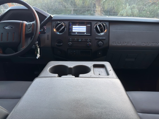 Ford Super Duty F-350 DRW  2014