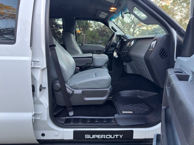 Ford Super Duty F-350 DRW  2014