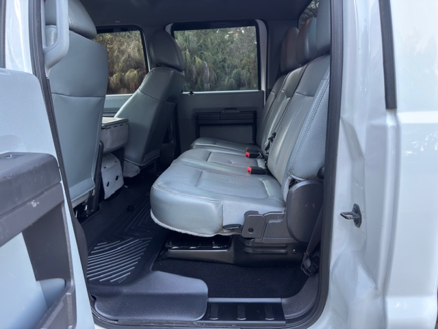 Ford Super Duty F-350 DRW  2014