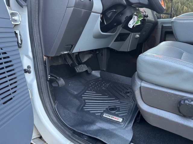 Ford Super Duty F-350 DRW  2014