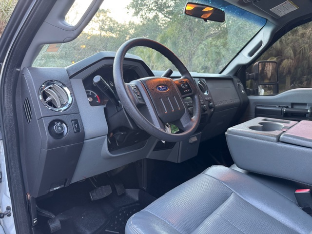 Ford Super Duty F-350 DRW  2014