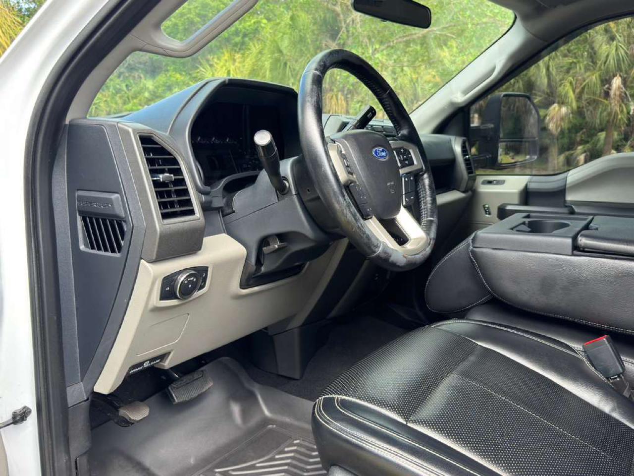 Ford Super Duty F-250 SRW  2022