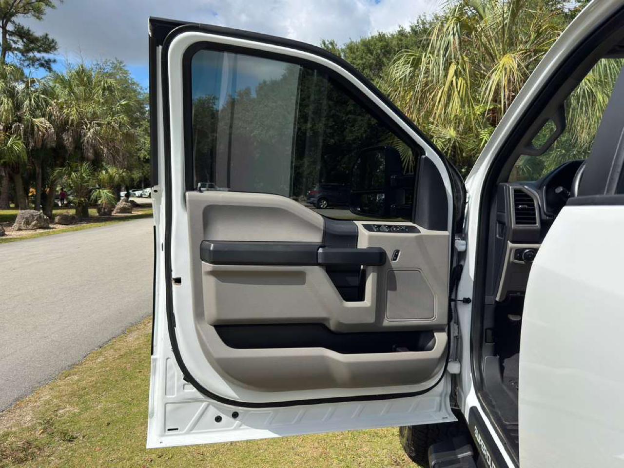 Ford Super Duty F-250 SRW  2022