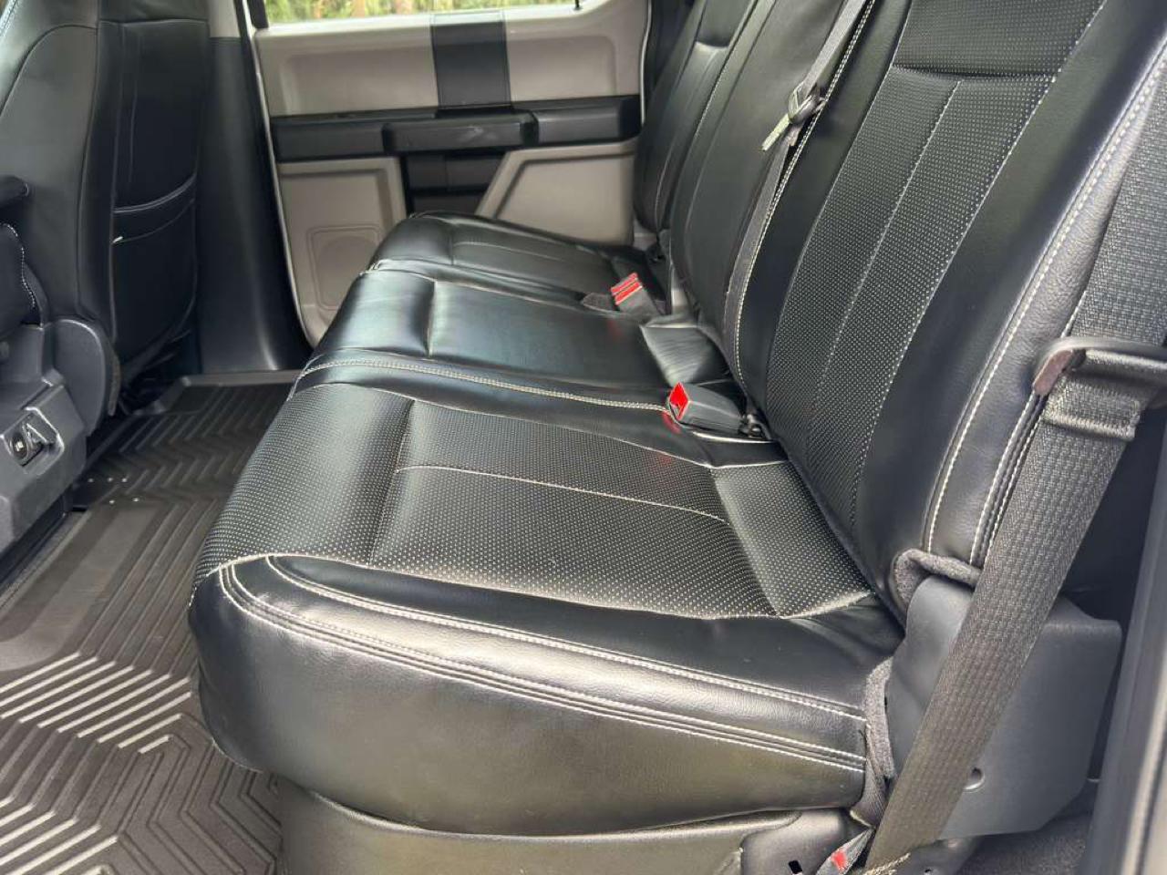 Ford Super Duty F-250 SRW  2022
