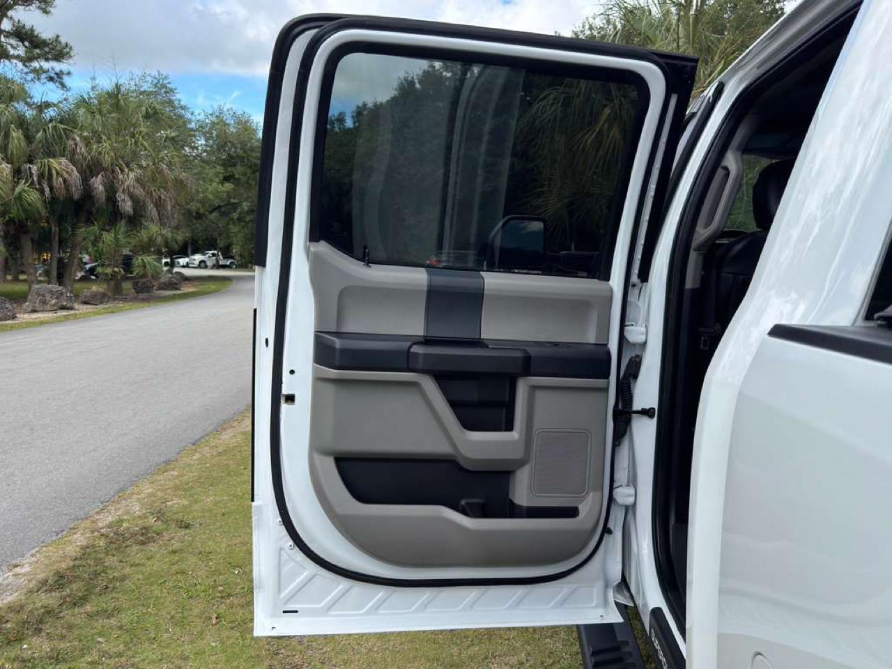 Ford Super Duty F-250 SRW  2022