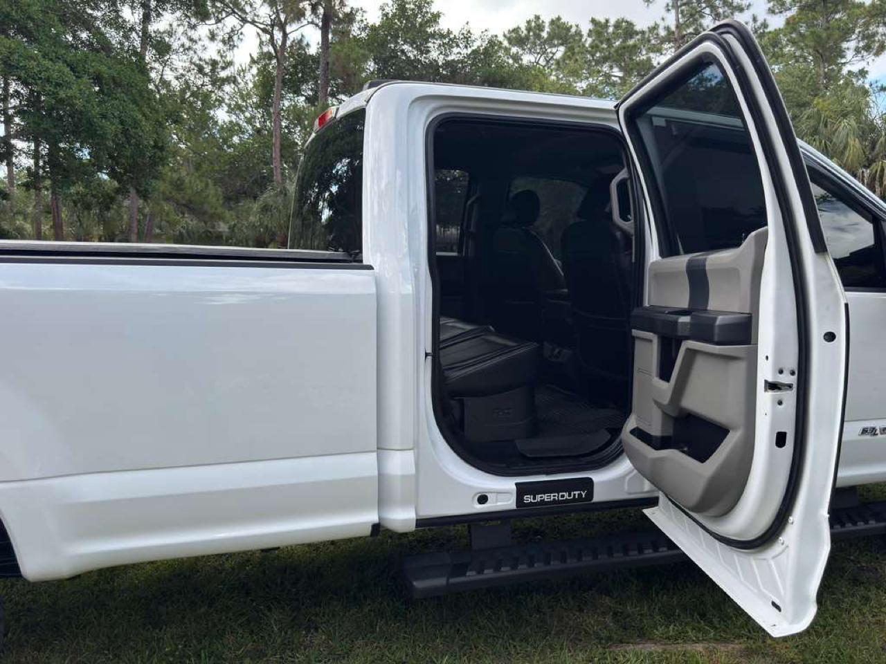 Ford Super Duty F-250 SRW  2022