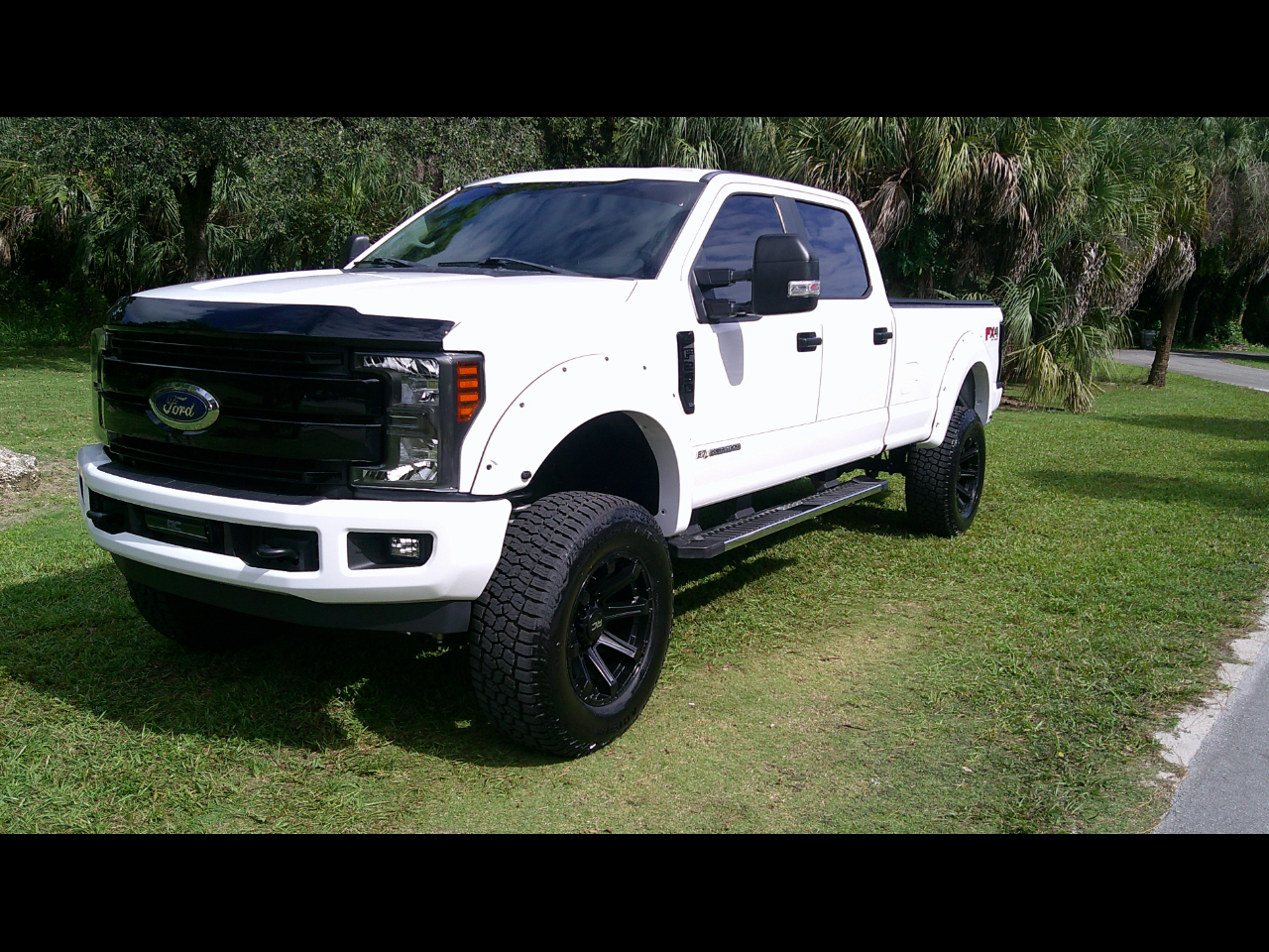 2019 Ford Super Duty F-250 SRW XLT 4WD Crew Cab WARRANTY INCLUDED