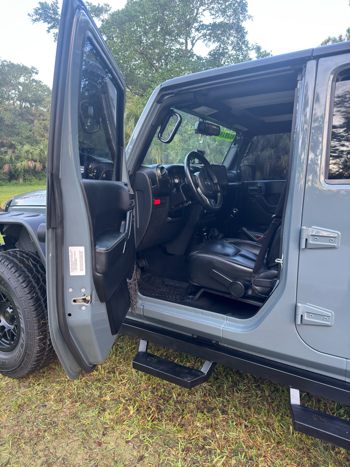 Jeep Wrangler Unlimited 4WD 4dr Rubicon X 2014