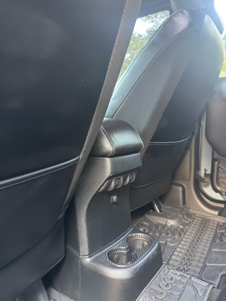 Jeep Wrangler Unlimited 4WD 4dr Rubicon X 2014