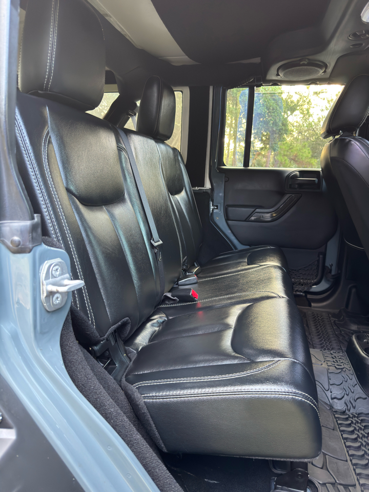 Jeep Wrangler Unlimited 4WD 4dr Rubicon X 2014