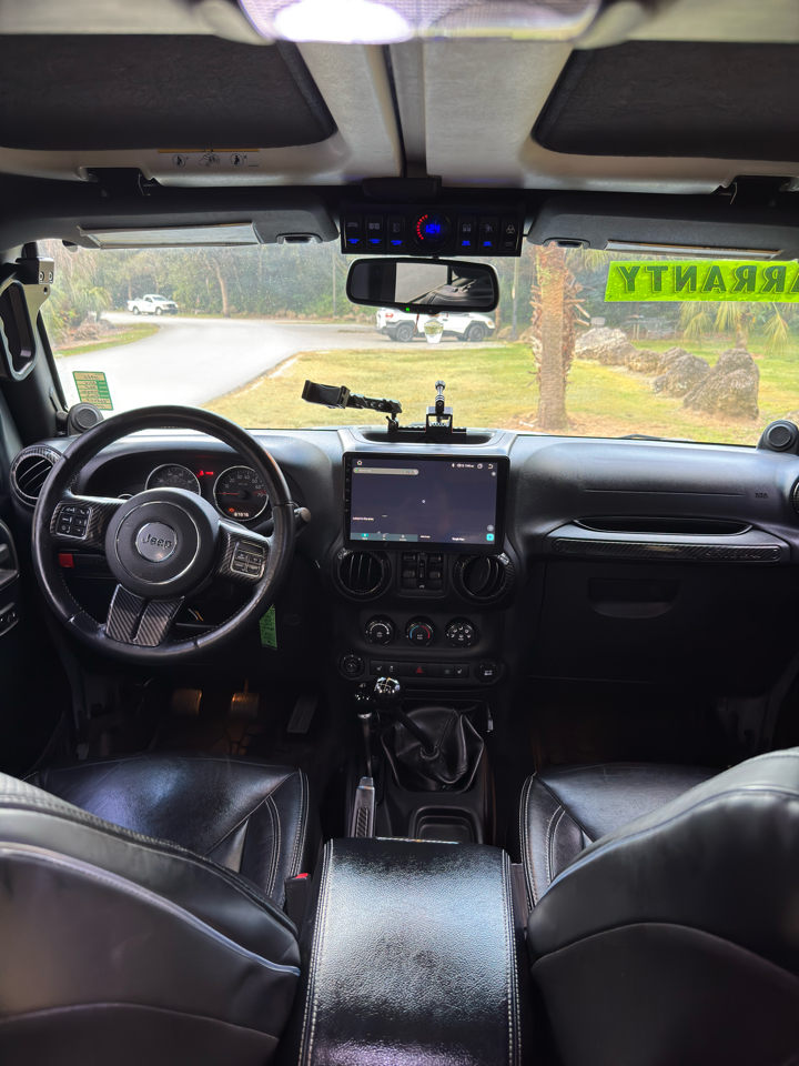 Jeep Wrangler Unlimited 4WD 4dr Rubicon X 2014