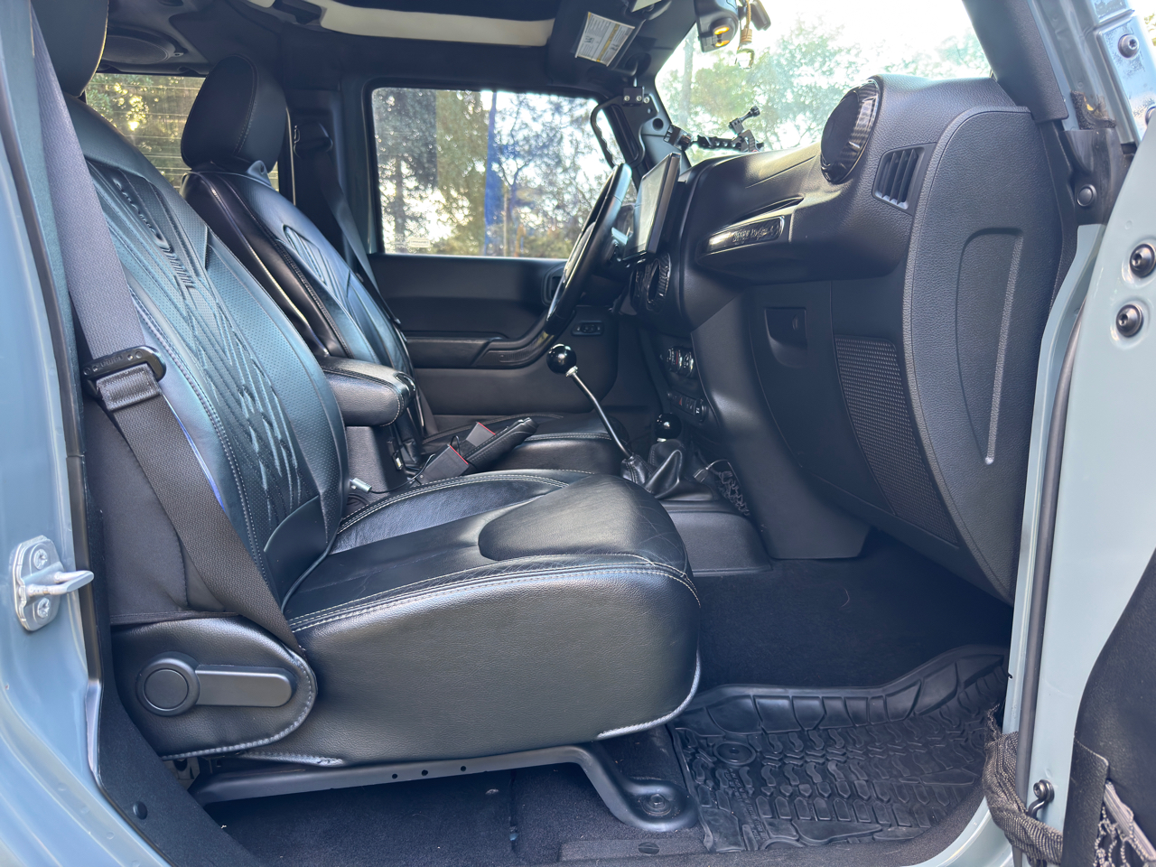 Jeep Wrangler Unlimited 4WD 4dr Rubicon X 2014