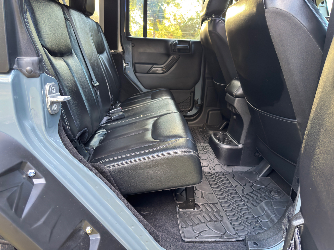 Jeep Wrangler Unlimited 4WD 4dr Rubicon X 2014