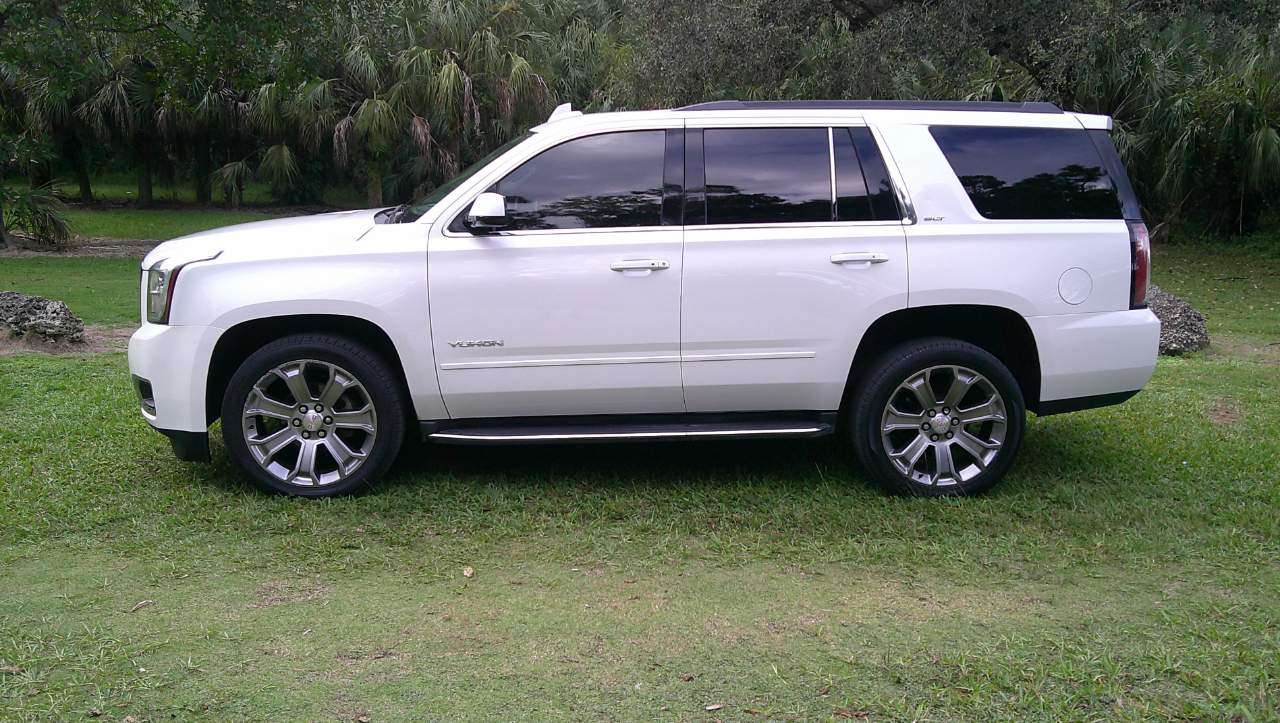 GMC Yukon 2WD 4dr SLT 2017 GMC Yukon 2WD 4dr SLT 2017