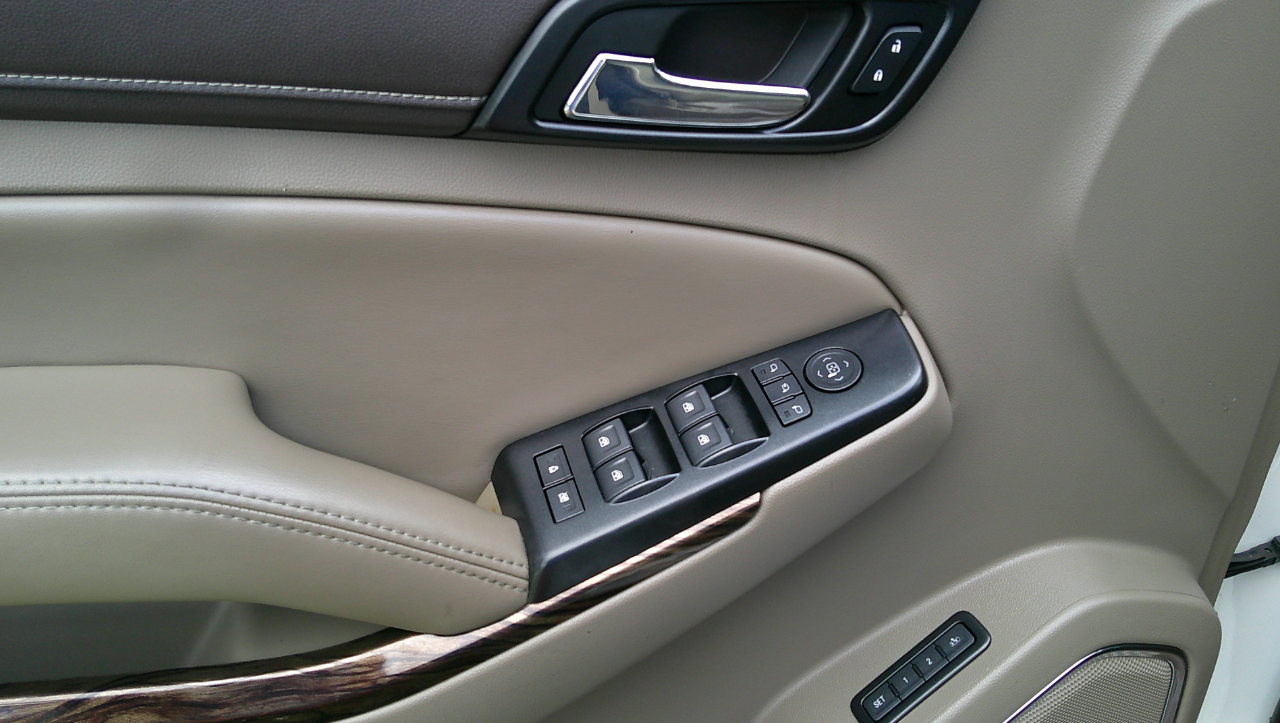 GMC Yukon 2WD 4dr SLT 2017 GMC Yukon 2WD 4dr SLT 2017