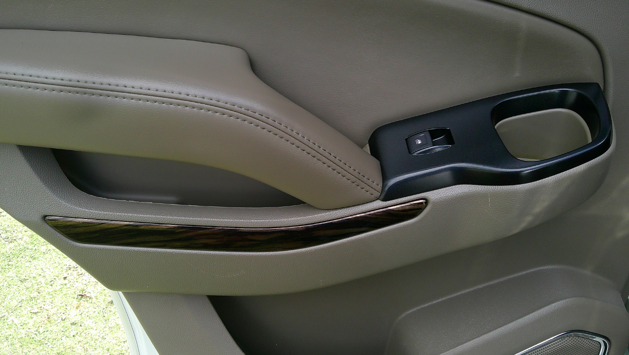 GMC Yukon 2WD 4dr SLT 2017 GMC Yukon 2WD 4dr SLT 2017