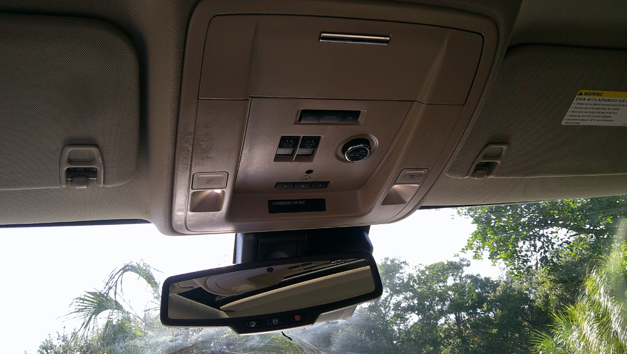 GMC Yukon 2WD 4dr SLT 2017 GMC Yukon 2WD 4dr SLT 2017