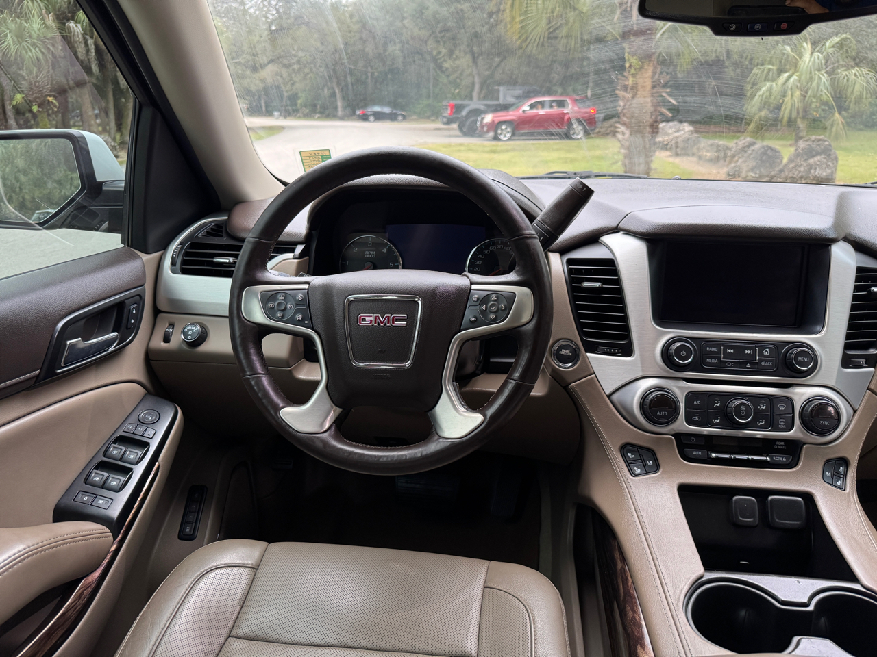 GMC Yukon SLT 2017