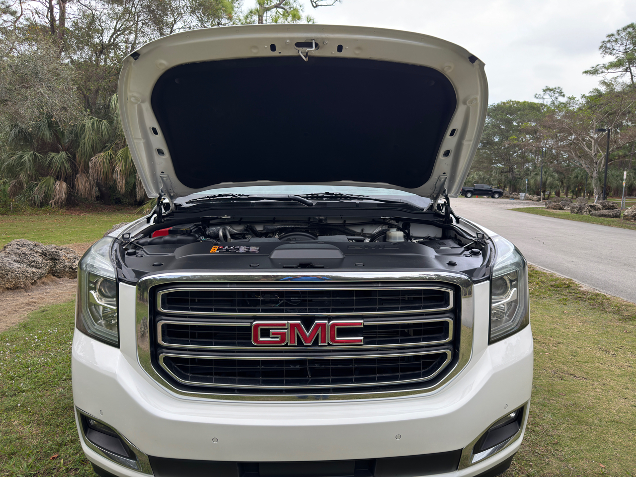 GMC Yukon SLT 2017