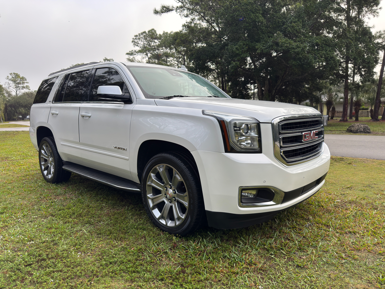 GMC Yukon SLT 2017
