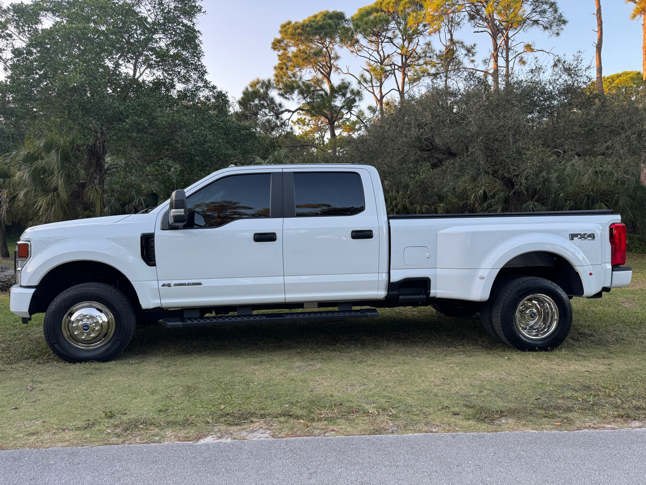 Ford Super Duty F-350 DRW  2022