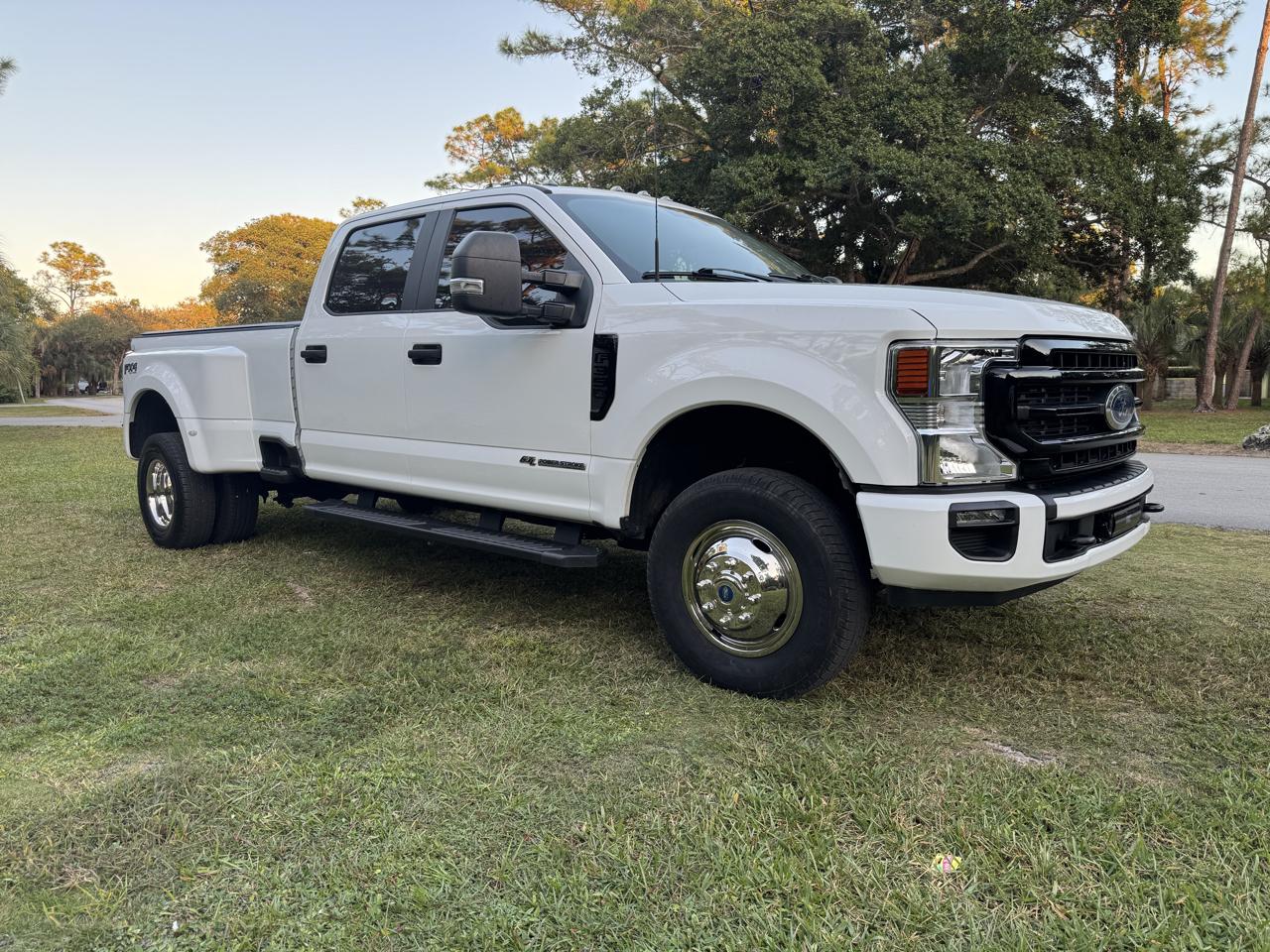Ford Super Duty F-350 DRW  2022